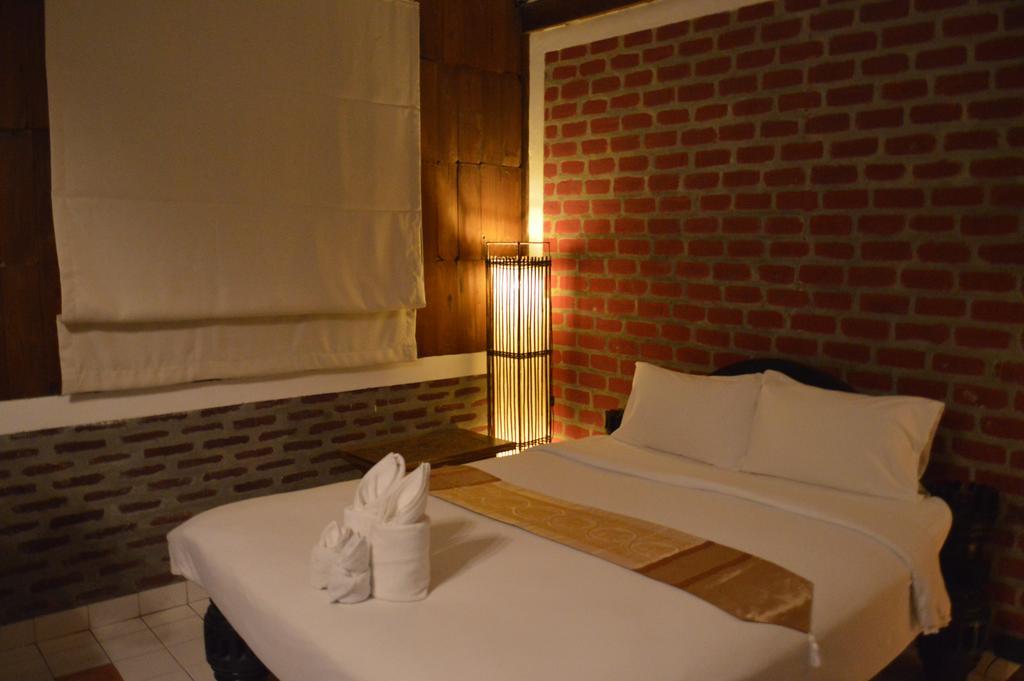 Baan Thai Homestay By Bgb Villas Kata Beach  Exteriör bild