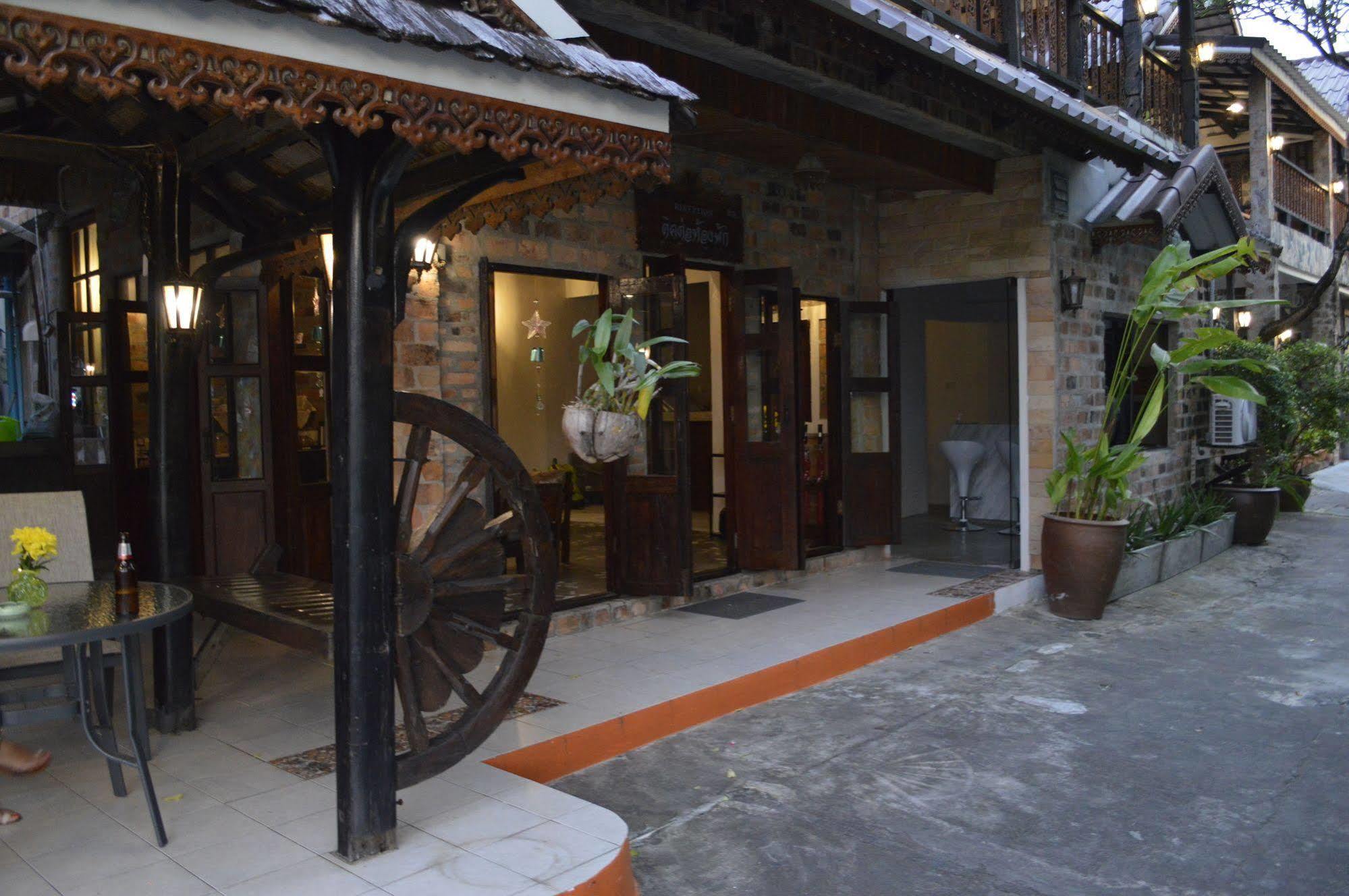 Baan Thai Homestay By Bgb Villas Kata Beach  Exteriör bild