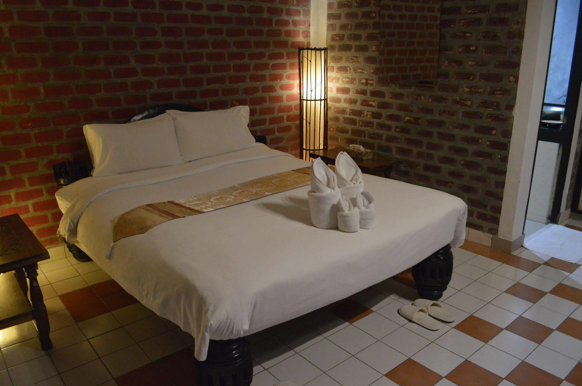 Baan Thai Homestay By Bgb Villas Kata Beach  Exteriör bild